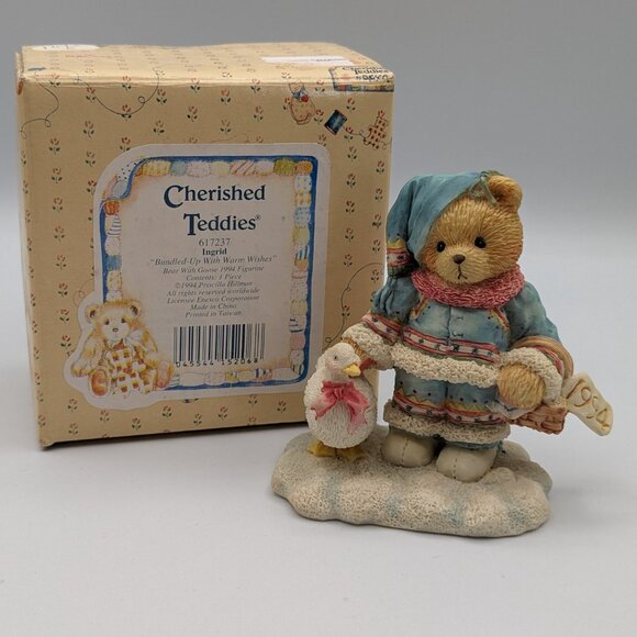 Cherished Teddies Ingrid "Bundled-Up with Warm Wishes" (617237) 1994 - Picture 2 of 10